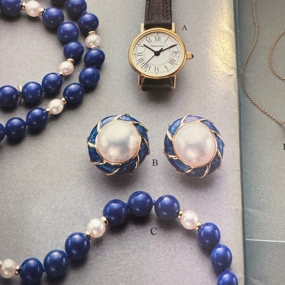 Vintage Tiffany & Co. Mabe Pearl Clip Earrings Blue Enamel 18k Yellow Gold 23g - Picture 6 of 6